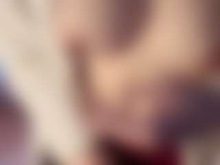 Hornyyyyyy.Wet.Voyeur.Momyyyy's Live Sex Cam Show