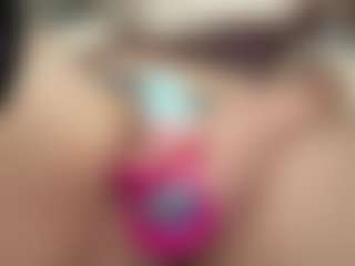 Hornyyyyyy.Wet.Voyeur.Momyyyy's Live Sex Cam Show