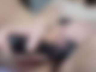 Hornyyyyyy.Wet.Voyeur.Momyyyy's Live Sex Cam Show