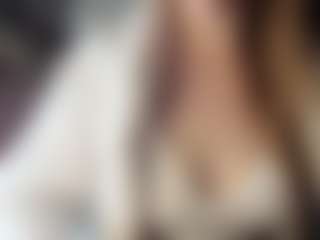 Live cam show with Hornyyyyyy.Wet.Voyeur.Momyyyy - Skinny MILF on WildCum