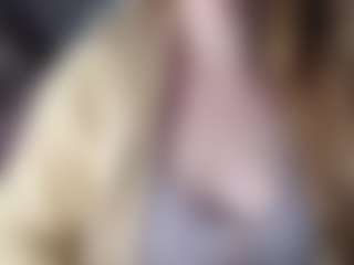 Live cam show with Hornyyyyyy.Wet.Voyeur.Momyyyy - Average on Camiplay Live