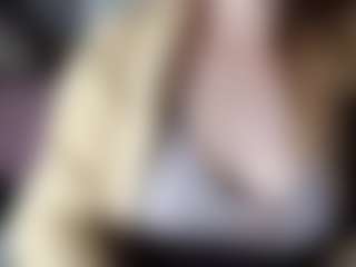 Hornyyyyyy.Wet.Voyeur.Momyyyy's Live Sex Cam Show