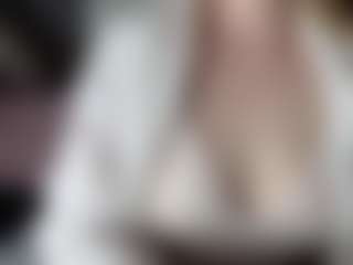 Hornyyyyyy.Wet.Voyeur.Momyyyy MILF webcam performer live streaming