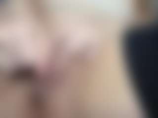 Live cam show with Hornyyyyyy.Wet.Voyeur.Momyyyy - Green Eyes on Camsoda
