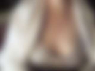 Hornyyyyyy.Wet.Voyeur.Momyyyy's Live Sex Cam Show