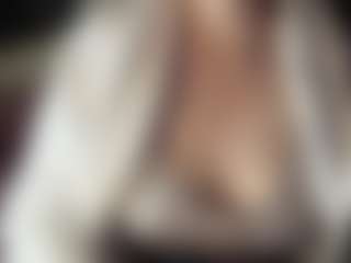 Hornyyyyyy.Wet.Voyeur.Momyyyy's Live Sex Cam Show