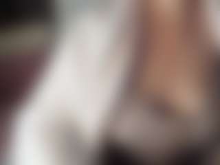 Hornyyyyyy.Wet.Voyeur.Momyyyy's Live Sex Cam Show