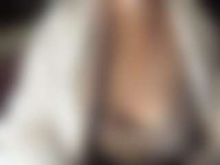 Live cam show with Hornyyyyyy.Wet.Voyeur.Momyyyy - Middle Aged on Free Soda