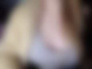 Live cam show with Hornyyyyyy.Wet.Voyeur.Momyyyy - Drinking on CamClone