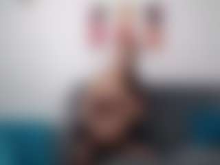 blonde-mature's Live Sex Cam Show