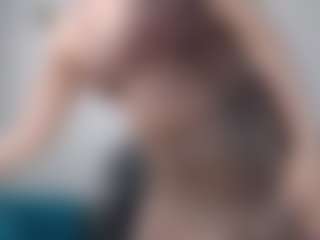 blonde-mature's Live Sex Cam Show