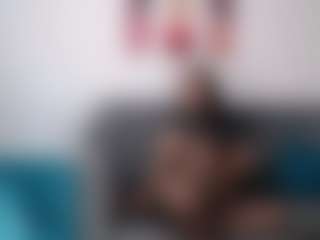 blonde-mature MILF webcam performer live streaming