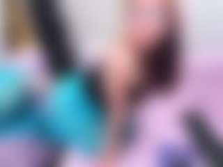 Live cam show with blonde-mature - Middle Aged on TeamSkeetLive