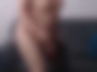 Live cam show with blonde-mature - Granny on Mixed Magazine Live