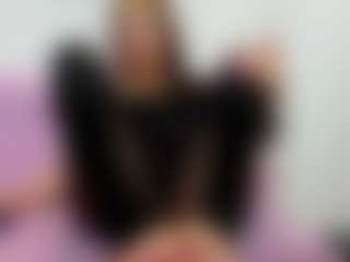blonde-mature's Live Sex Cam Show