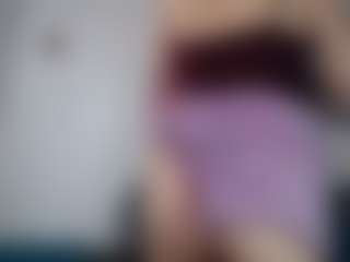Live cam show with blonde-mature - Granny on Dolls Live