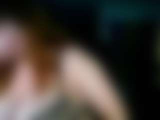 Live cam show with BustyPrincessLeila - Green Eyes on CamSodaAdn