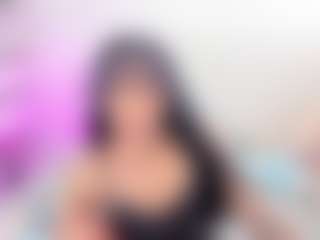 Live-Cam-Show mit Danieladollts - Spank auf Camsoda