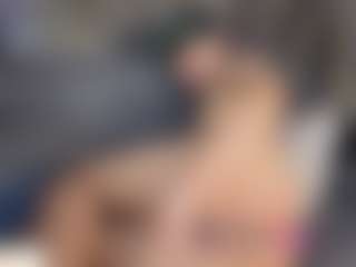 Live cam show with David-laidd - Brown Eyes on Camsoda