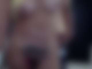 Live cam show with Greydevil-z - Average on Milf Play
