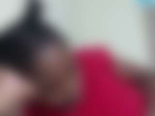 Live cam show with Queen-sasha - Ebony Petite on Gym Cam Girls