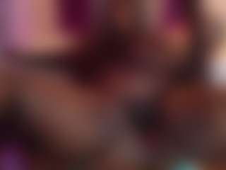 Live cam show with Black-pussydoll - Bedroom on thefappeningchat.com