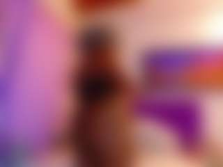 Live cam show with Black-pussydoll - Brown Eyes on googirlz