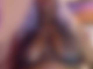 Live cam show with Black-pussydoll - Solo on Camsoda