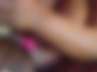 Live cam show with Black-pussydoll - Athletic on alttransgirls