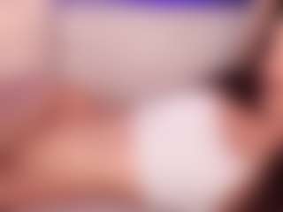 Live cam show with CherryModel - Green Eyes on MyBangCams