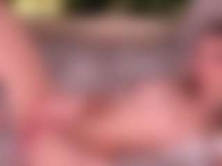 Live cam show with CherryModel - Green Eyes on Camsoda