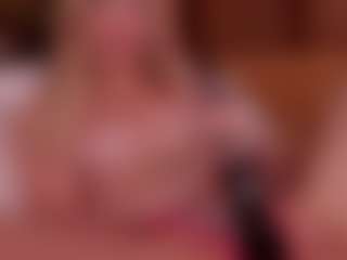 Live cam show with CherryModel - Green Eyes on slutload