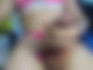 Live cam show with HeidySumers - Lean on Milf Play