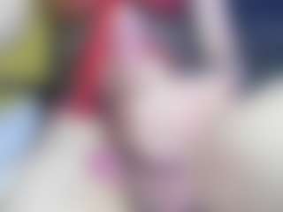 Live cam show with HeidySumers - Smoking on Camsoda