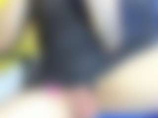 Live cam show with HeidySumers - Drinking on Camsoda