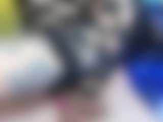 Live cam show with HeidySumers - Brown Eyes on milfzrlive.com