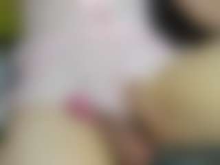 Live cam show with HeidySumers - Smoking on Camsoda