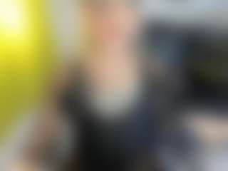 Live cam show with HeidySumers - Tiny Tits on Mixed Magazine Live