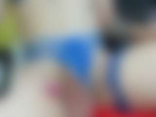 Live cam show with HeidySumers - Smoking on Camversity