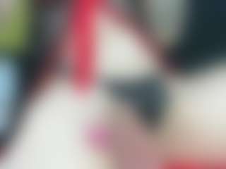 Live cam show with HeidySumers - Smoking on Camsoda