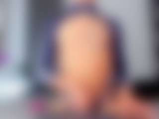 Live cam show with Ethaan cox - Colombia on Camsoda