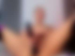 Live cam show with Ethaan cox - Bedroom on SmokeAndPoke