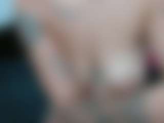 Live cam show with Kataleya - Oil on StripNow