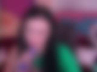 Live cam show with AmberDismond - Amateur on Camsoda