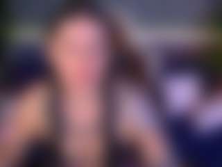 Live cam show with AmberDismond - Public on livesuperchat.net