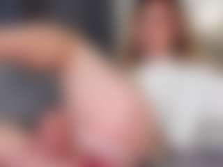 Divaandrea19's Live Sex Cam Show