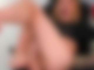 Divaandrea19's Live Sex Cam Show