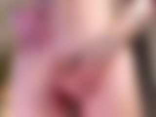 Live cam show with Divaandrea19 - White on Camsoda | colombia