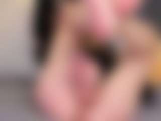 Divaandrea19's Live Sex Cam Show
