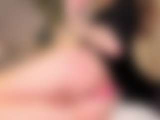 Divaandrea19's Live Sex Cam Show